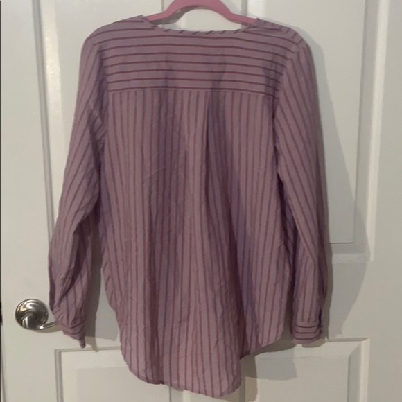 NWT BCBG Long Sleeve Top - size M - Picture 2 of 3